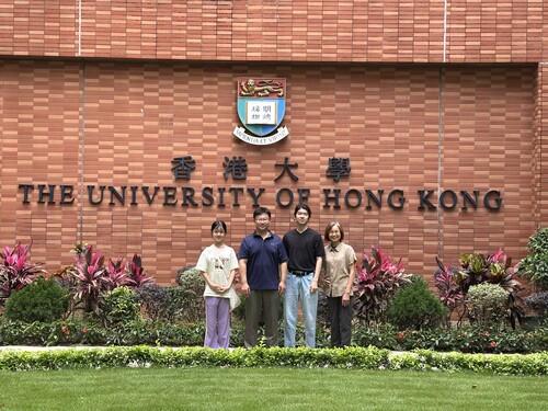 Figure 2. Professor Jiangwen ZHANG (second from the left) from HKU School of Biological Sciences and his research team.